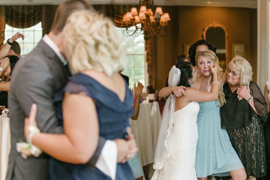 A summer wedding at the Elyria Country Club with Alyshia and Caleb.