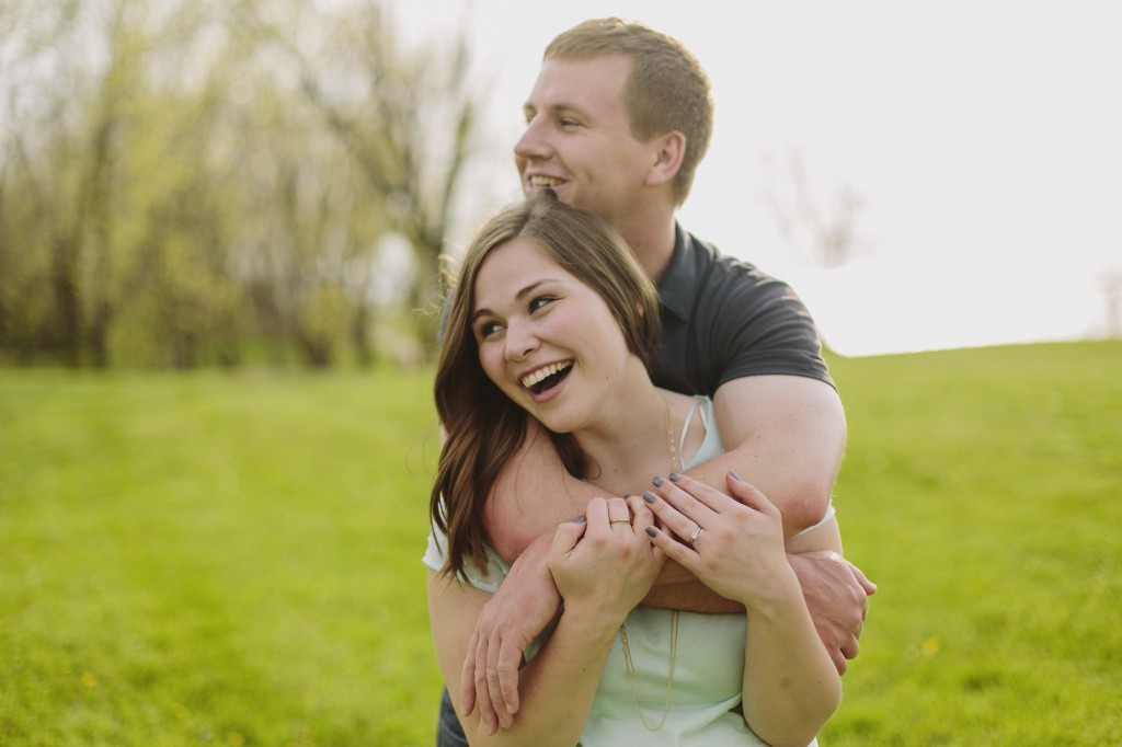 A spring Cleveland engagement session at Edgewater Park with Abby & Lou.